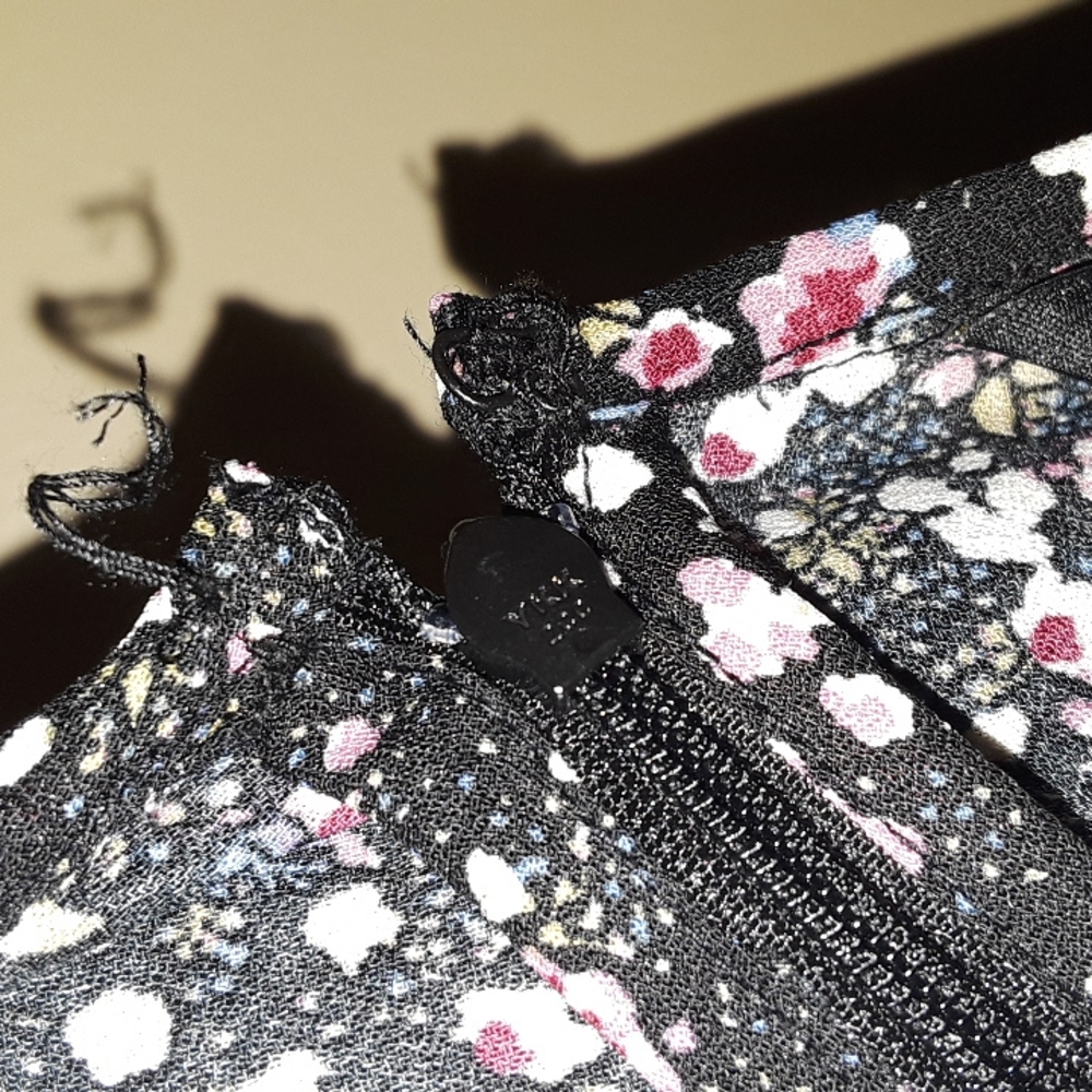 Forever 21 ditzy floral ruffle sleeve elastic waist boho top sz M pretty blouse - Picture 11 of 14